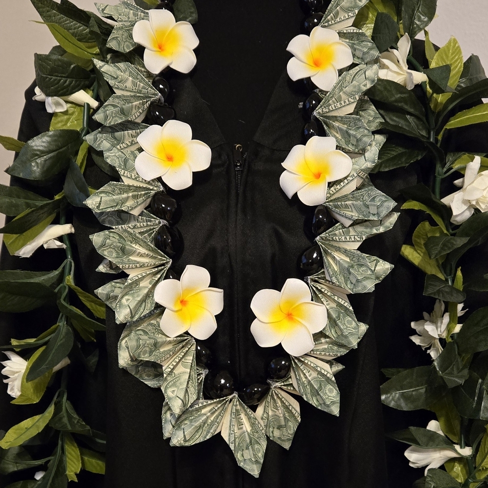 Graduation Lei/NEW - Picture 2 of 2